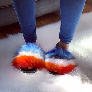 🔥Only 1 left‼️🔥🛍Luxury 100% Fox Fur Slides.🛍